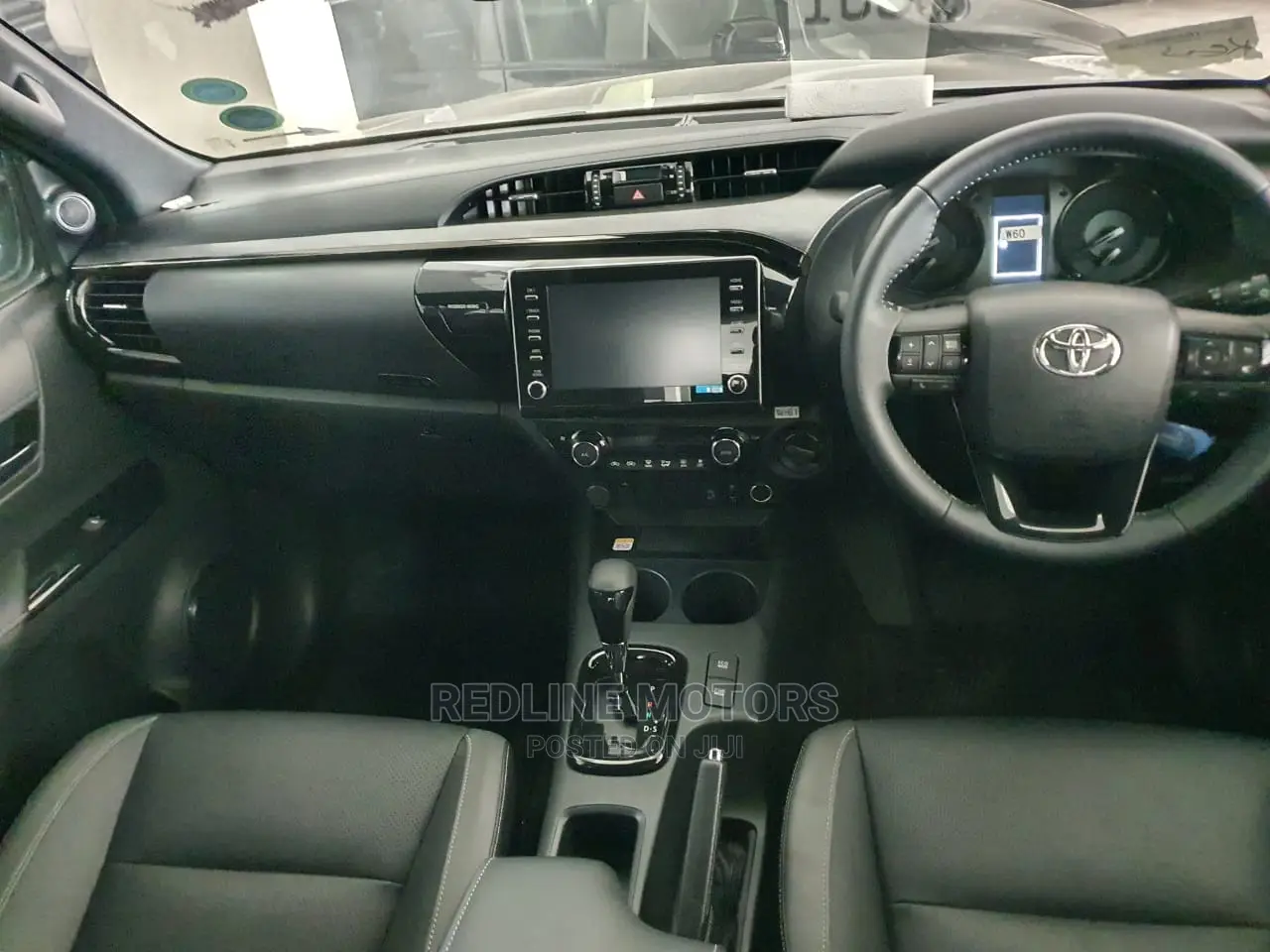 Toyota Hilux 2021 Black