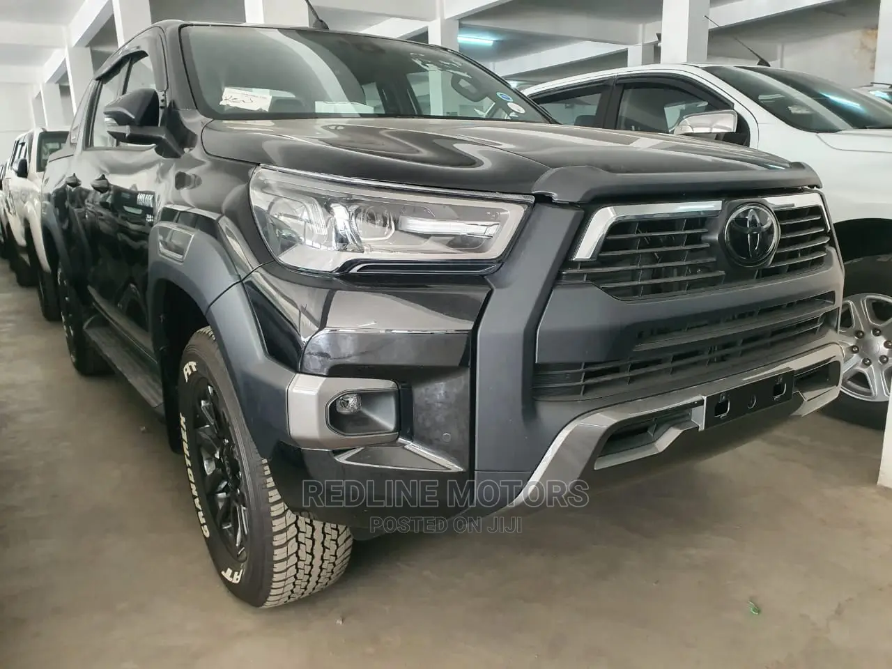 Toyota Hilux 2021 Black
