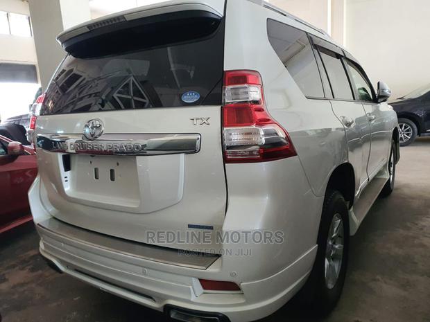 Toyota Land Cruiser Prado 2017 Off White