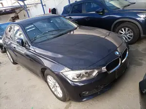 BMW 320i 2014 Black