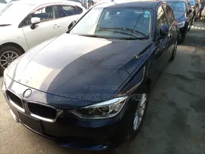 BMW 320i 2014 Black