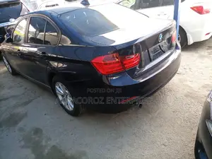 BMW 320i 2014 Black
