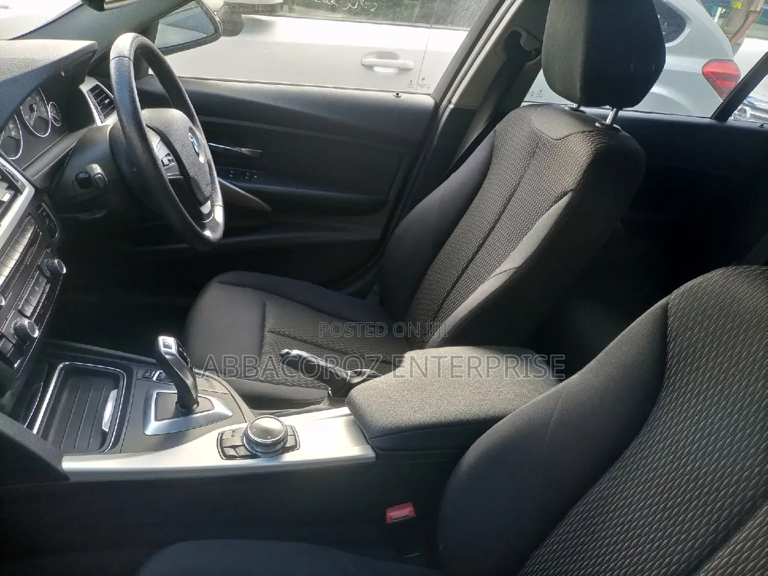 BMW 320i 2014 Black