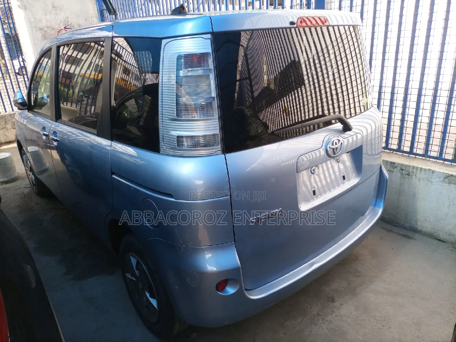 Toyota Sienta 2016 Beige