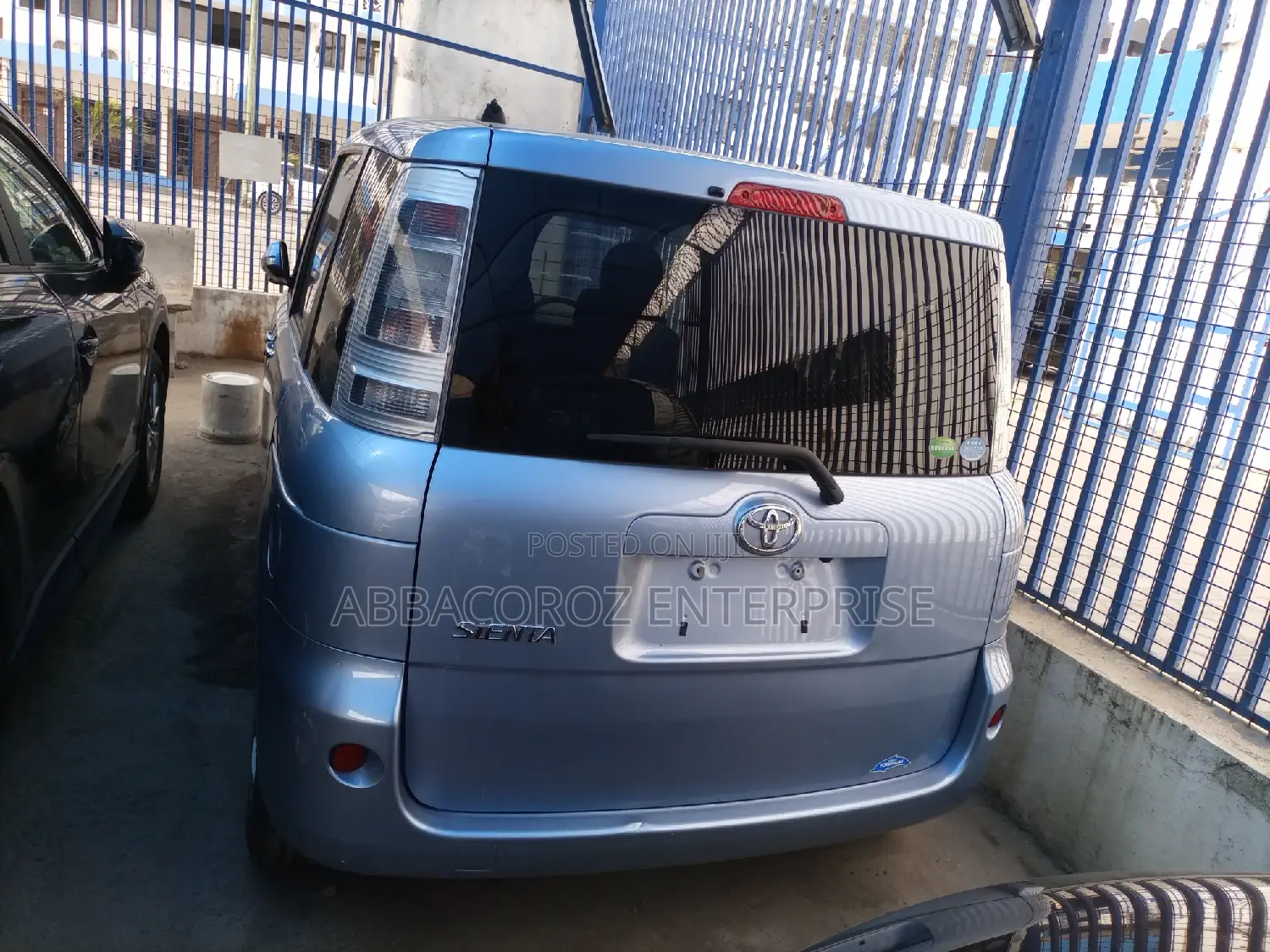 Toyota Sienta 2016 Beige