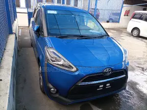 Toyota Sienta 2016 Blue
