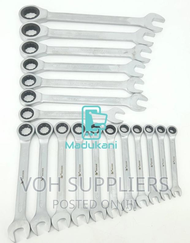 18PCS Extra Large Chrome Vanadium Ratchet Combination Spanne - main view