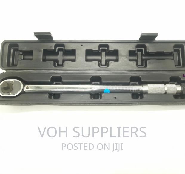 High Accuracy 28 – 210nm 1/2-Inch Drive Adjustable Torque