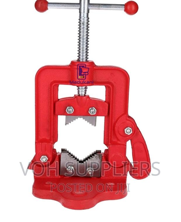 Hinged Reversible Self Locking Pipe Vice Clamp – Choose Size - thumbnail 3