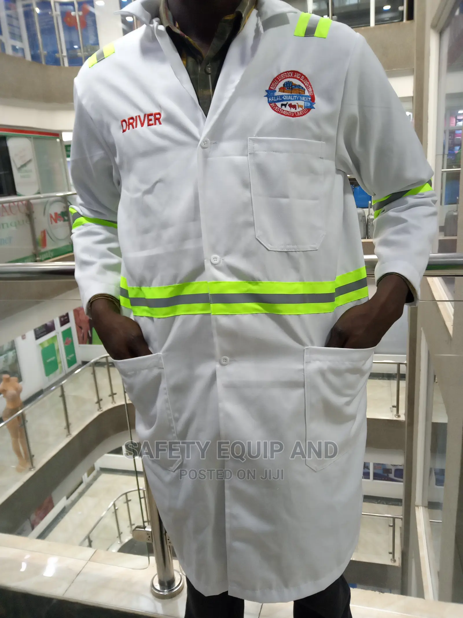 Lab Coats Made of Twill White Fabric