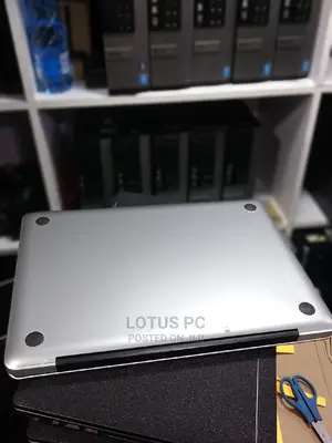 Laptop Apple MacBook Pro 2012 4GB Intel Core I5 HDD 500GB