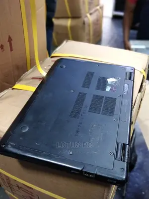 Laptop Lenovo Yoga 3 4GB Intel Celeron SSD 128GB