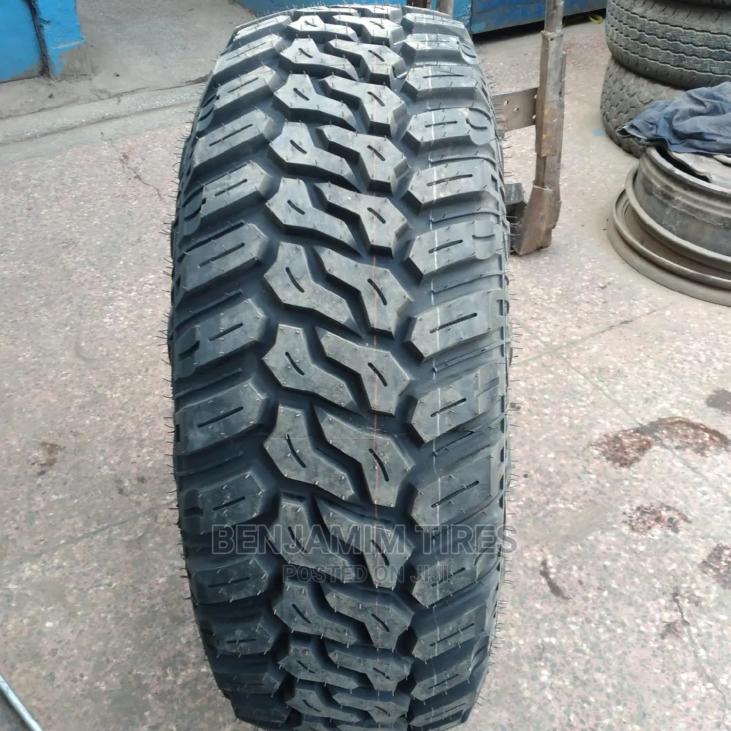 Maxtrek Tires Sizes 285/75r16 Mud Terrain (M/T).