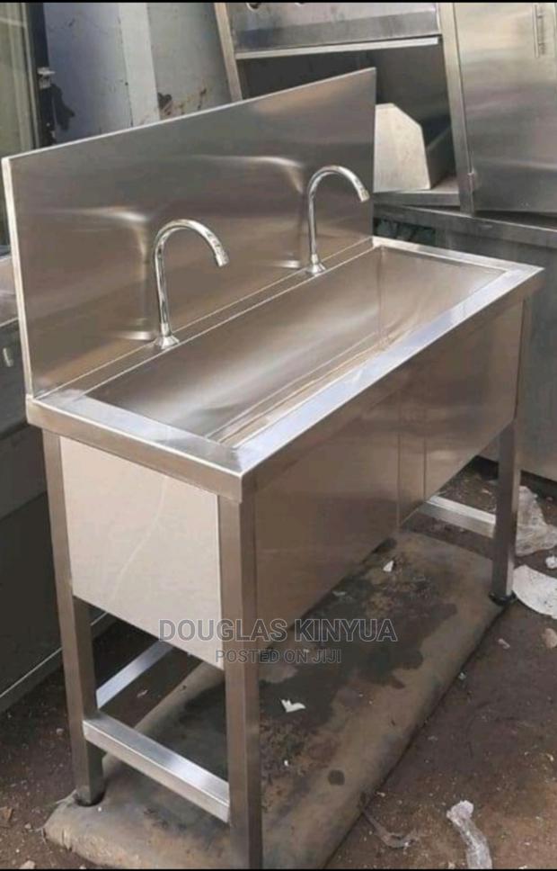 Surgical/ Medical Hospital Sink