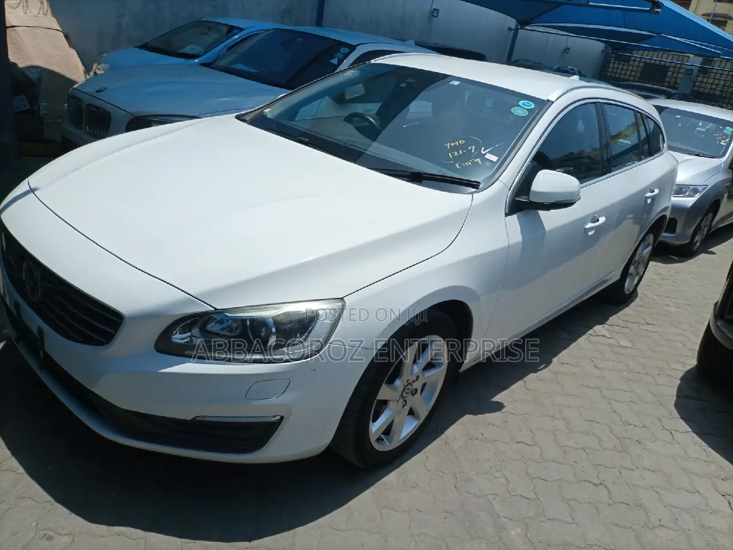 Volvo V60 T5 Platinum FWD 2015 White