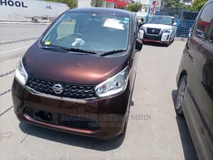 Nissan Dayz 2015 Brown