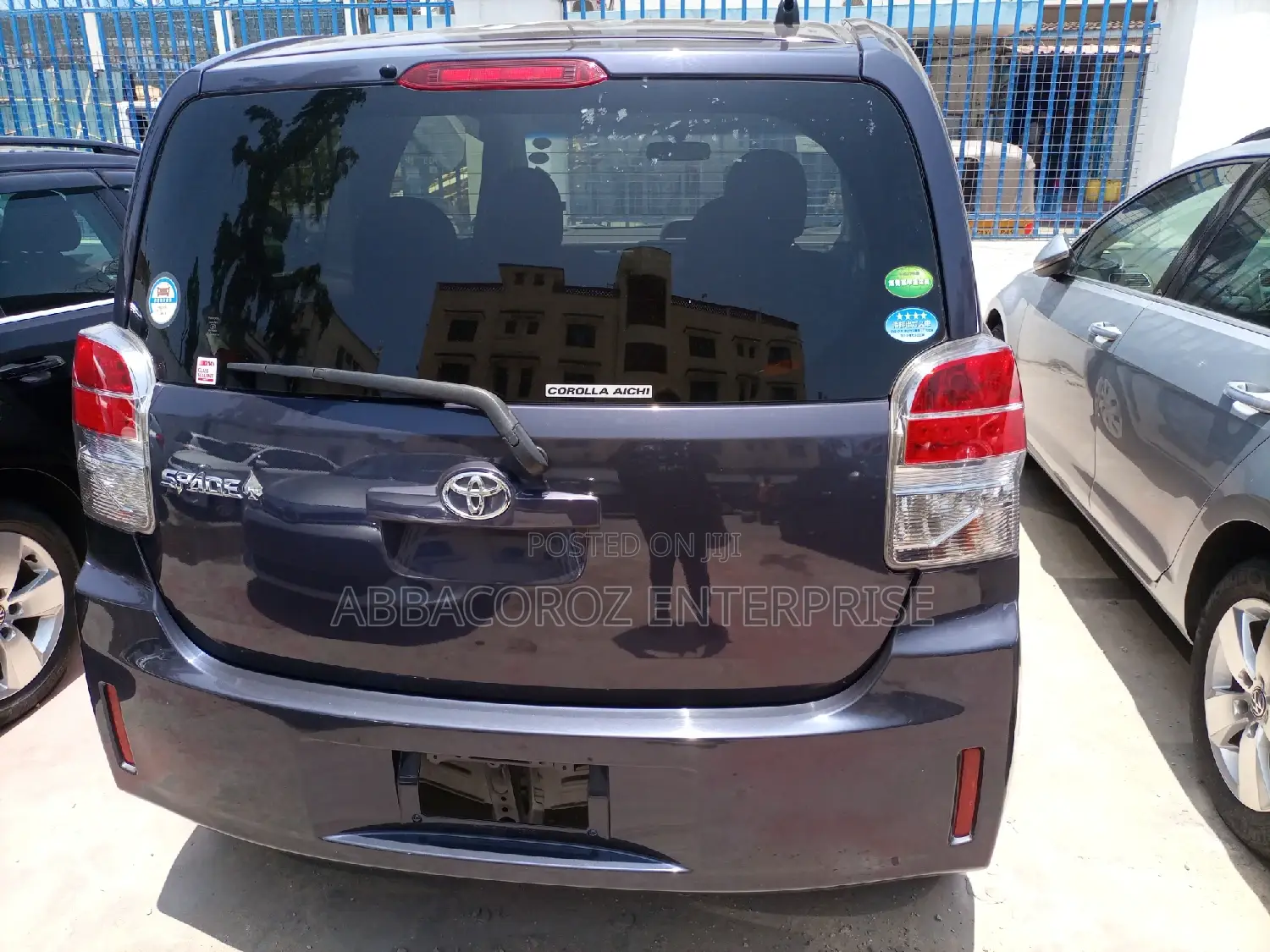 Toyota Spade 2015 Gray