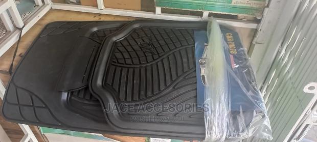 Car Universal Mats - thumbnail 3