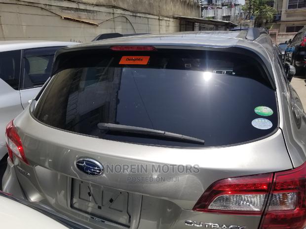 Subaru Outback 2014 Silver - thumbnail 6
