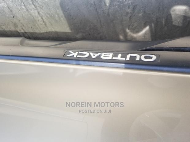 Subaru Outback 2014 Silver - thumbnail 12