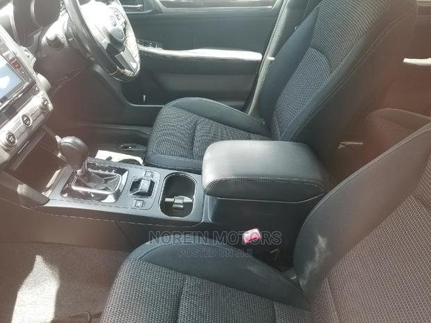Subaru Outback 2014 Silver - thumbnail 11