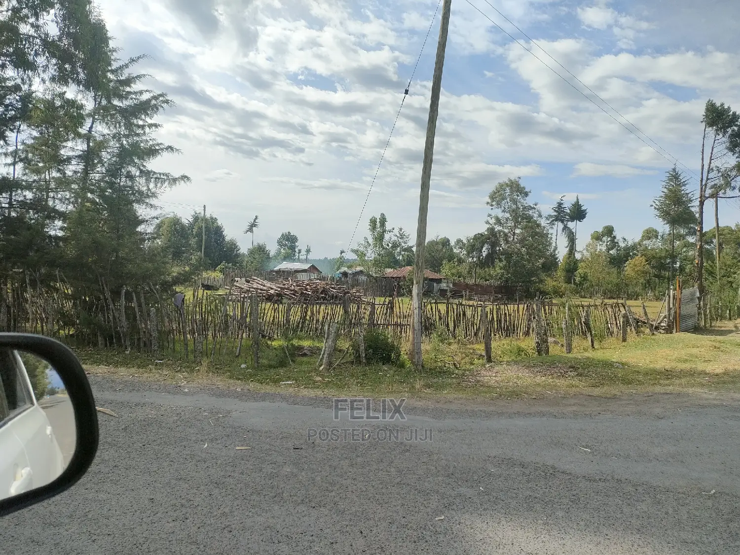 Narumoru/Kaburaini Half Acre Touching Main Tarmac