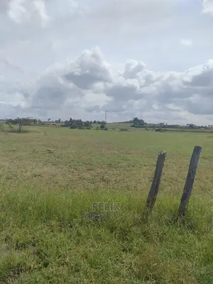 3 Acres Chaka / Narumoru/ Ndiriti