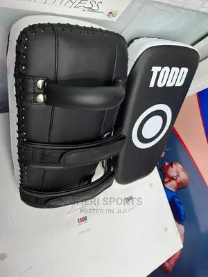Foot Target Pad /Kickboxing Pad / Shin Kicking Pad