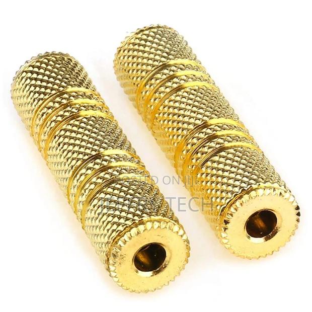 3.5 MM Female Jack Audio Stereo Coupler Adapter