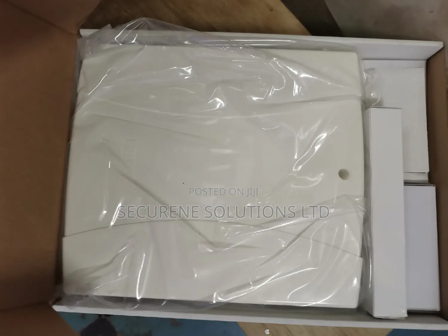 Risco Lightsys 8 Zone Alarm Panel