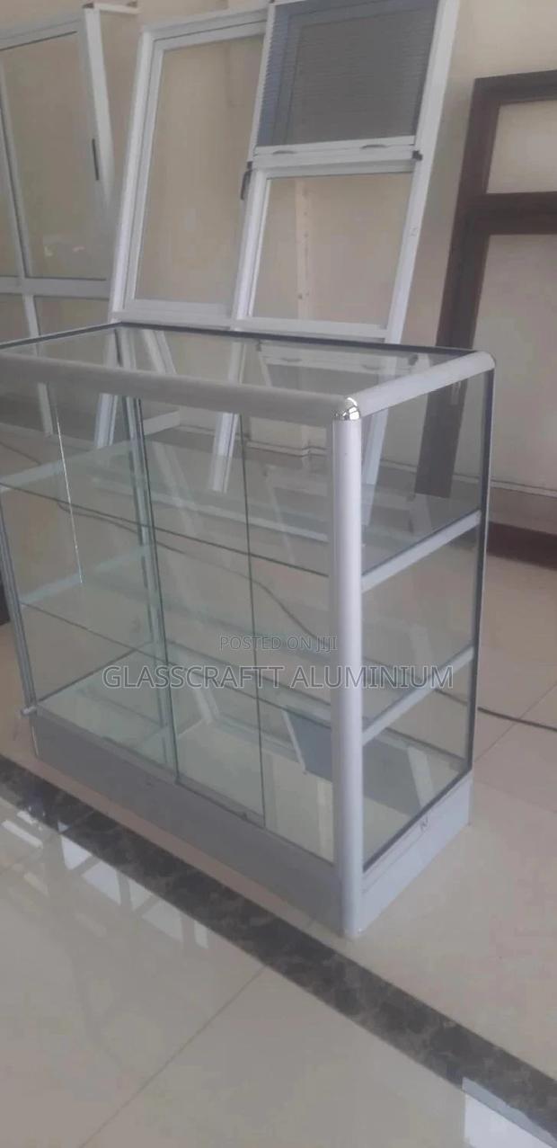 Glass Showcase - main view