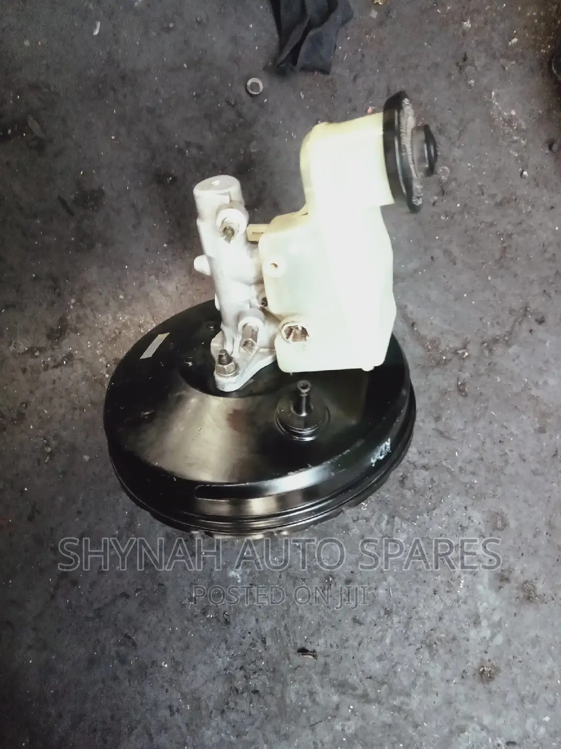 Brake Master Cylinder and Booster Toyota Ist