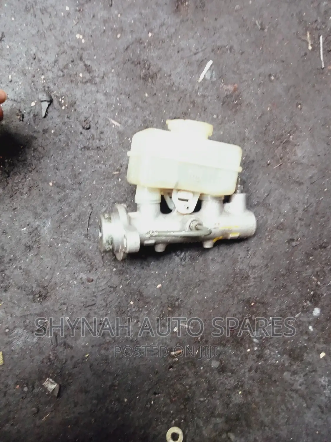 Brake Master Cylinder Nissan B14