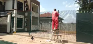Anti-Climb Security Mesh and Privacy Screen Fence
