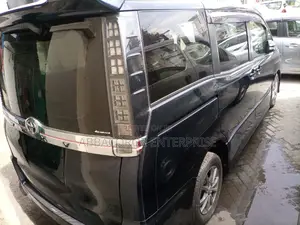 Toyota Voxy 2015 Beige