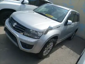 Suzuki Escudo 2015 Silver