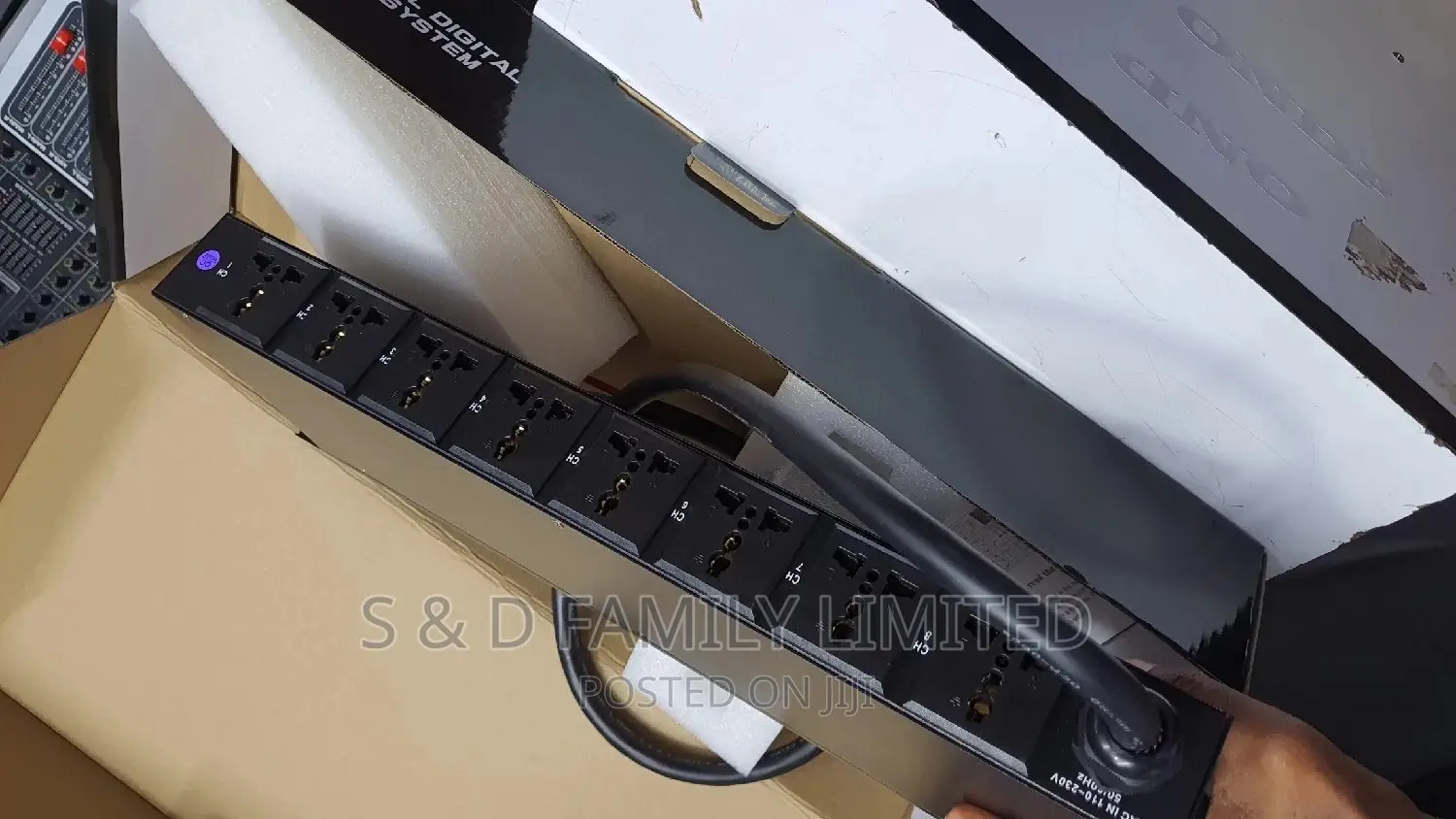 Dbx Sr 328V Power Sequencer