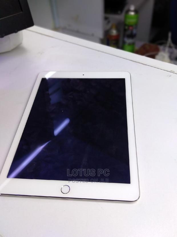 Apple iPad Air 32 GB Silver - thumbnail 2
