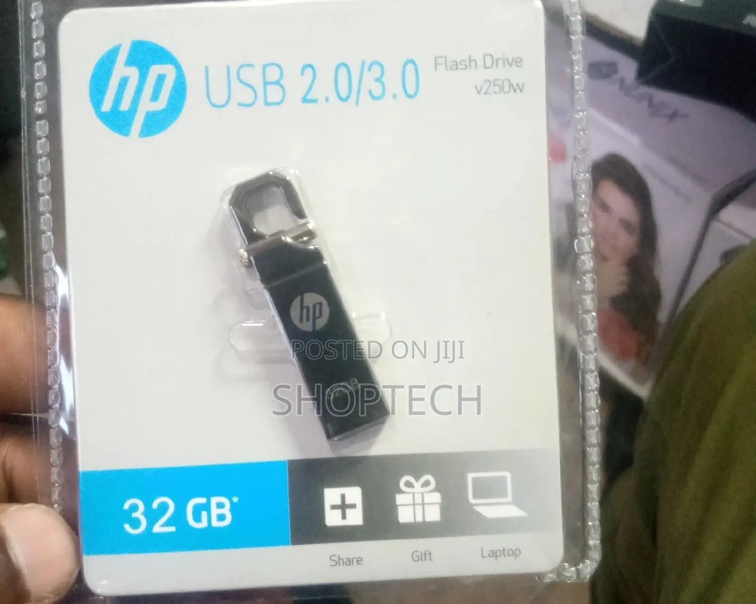 32 Gb Flash Disk.