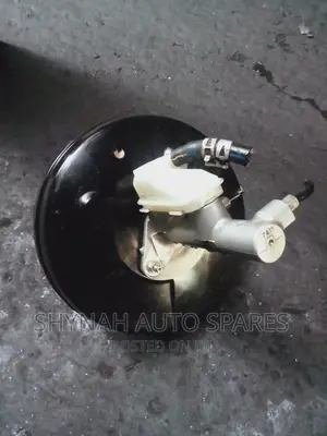 Brake Booster and Master Cylinder Honda