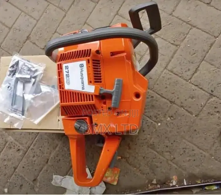 Favourable Wood Saw