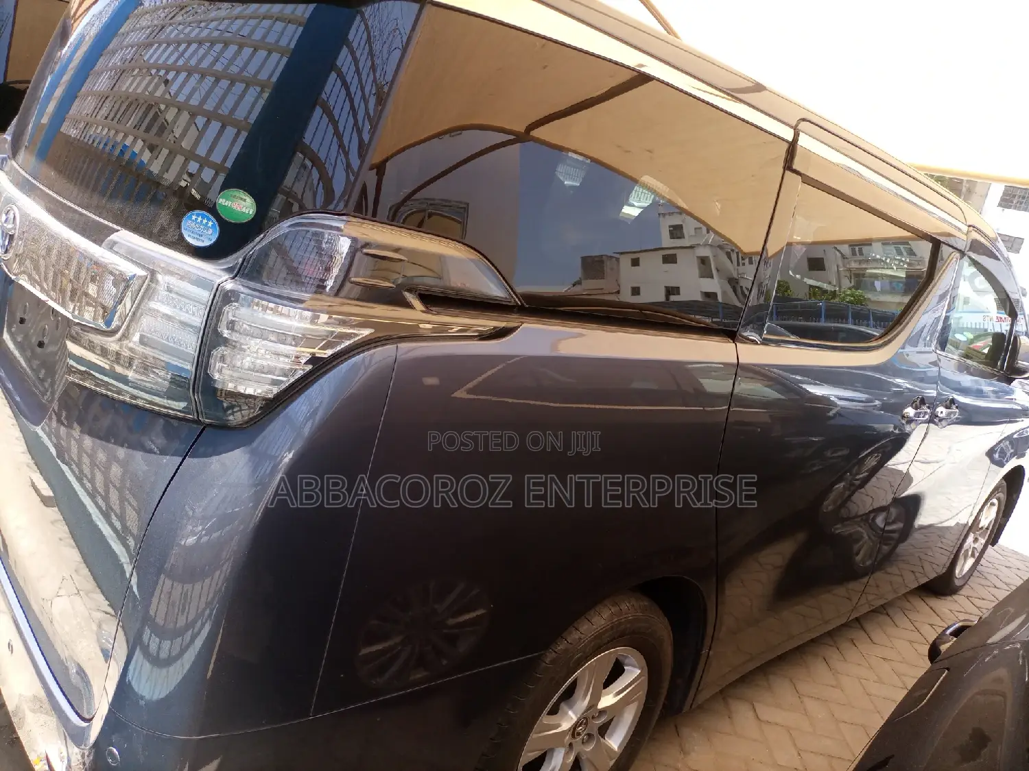 Toyota Vellfire 2014 Blue