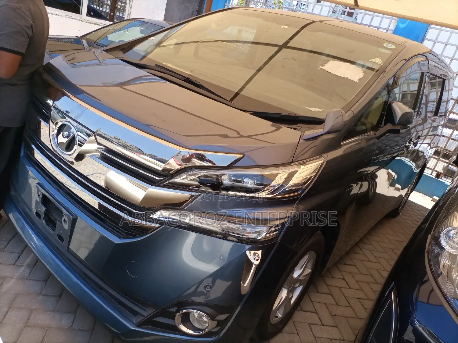 Toyota Vellfire 2014 Blue