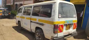 Nissan Caravan 2006 White