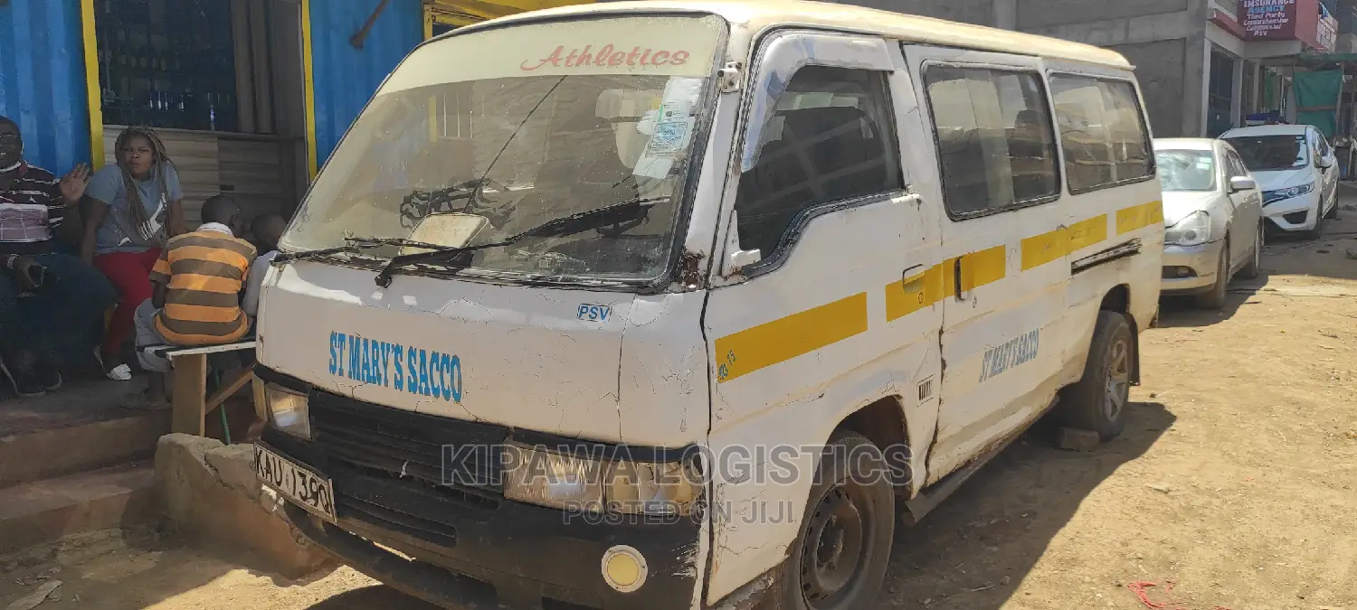 Nissan Caravan 2006 White