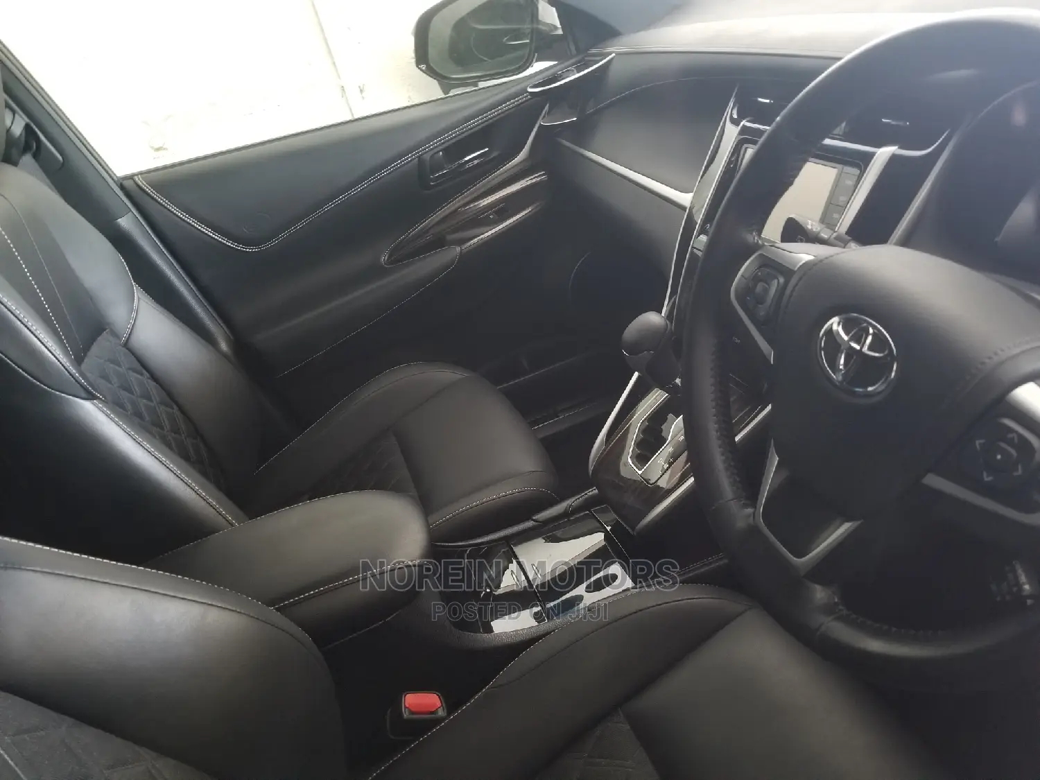 Toyota Harrier 2014 White