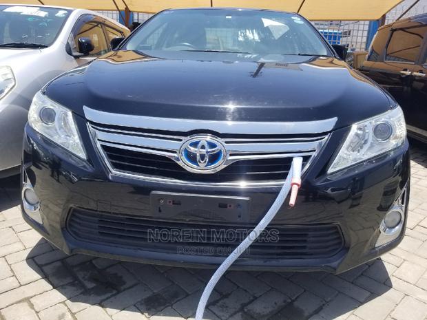 Toyota Camry 2014 Black - thumbnail 2