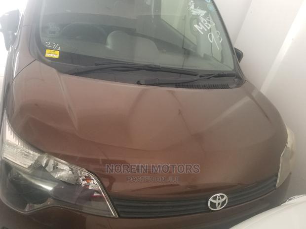 Toyota Spade 2014 1.5 Brown - thumbnail 2