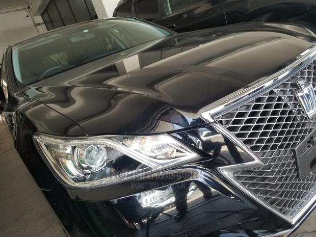 Toyota Crown 2014 Black - thumbnail 3