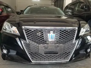 Toyota Crown 2014 Black